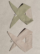 画像をギャラリービューアに読み込む, cool scarf   green