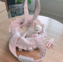 画像をギャラリービューアに読み込む, 日本初上陸 BB Carey ストライプフリルポンポンバッグ XS~M pink
